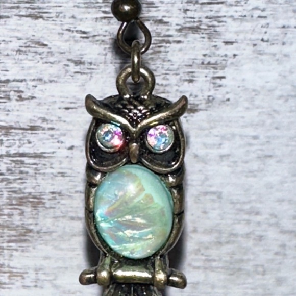 Handmade Elegant Owl Design Earrings with Opalescent Accents NWT - Picture 2 of 3